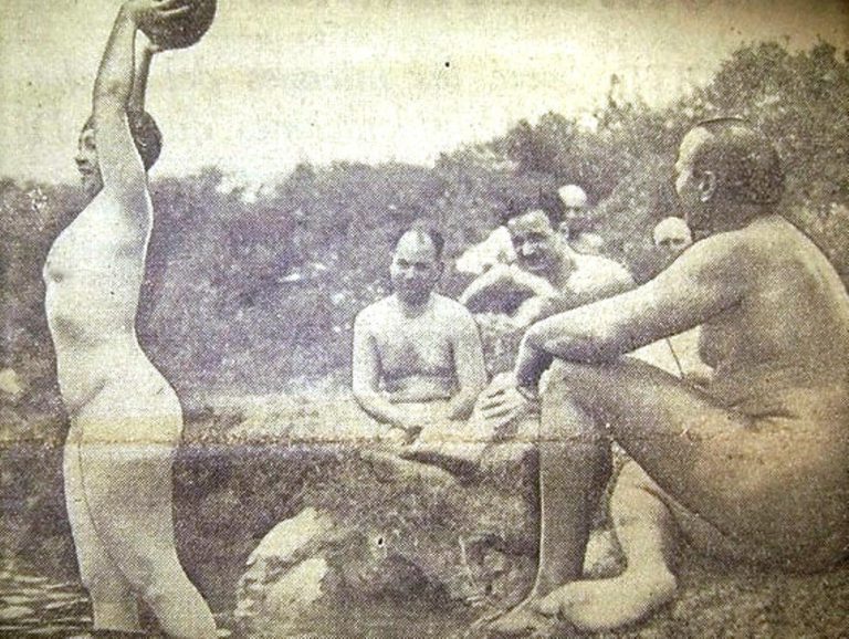 La primera playa nudista del país estaba en Ituzaingó